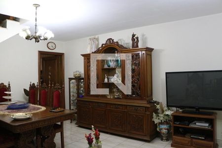 Sala de casa à venda com 2 quartos, 230m² em Chácara Seis de Outubro, São Paulo