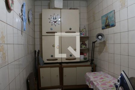 Casa à venda com 230m², 2 quartos e 2 vagasÁrea de Serviço