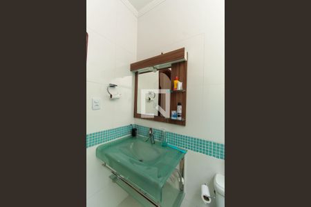 Casa à venda com 450m², 4 quartos e 3 vagasBanheiro