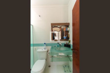 Casa à venda com 450m², 4 quartos e 3 vagasBanheiro da Suíte 2