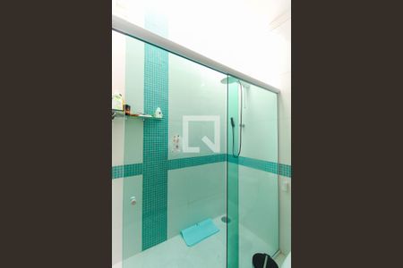 Casa à venda com 450m², 4 quartos e 3 vagasBanheiro da Suíte 2