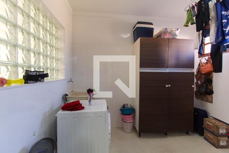 Casa à venda com 450m², 4 quartos e 3 vagasÁrea de Serviço