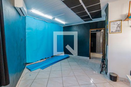 Casa à venda com 130m², 2 quartos e 4 vagas Casa à venda com 130m², 2 quartos e 4 vagasCasa 2 - Sala/Cozinha