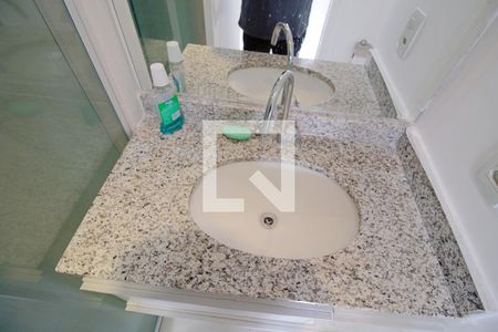 Apartamento à venda com 64m², 2 quartos e 1 vaga Apartamento à venda com 64m², 2 quartos e 1 vagaBanheiro