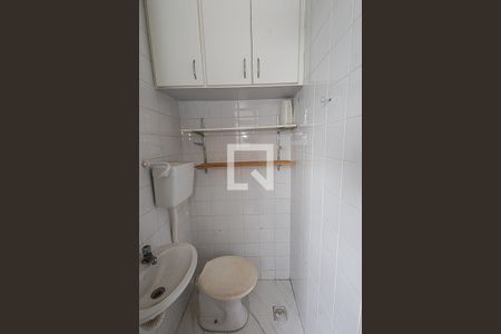 Lavabo de apartamento para alugar com 3 quartos, 60m² em Jardim Guanabara, Belo Horizonte