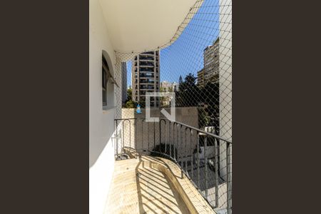 Apartamento à venda com 210m², 3 quartos e 3 vagasVaranda da Suíte 3