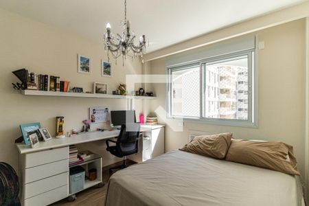 Apartamento à venda com 210m², 3 quartos e 3 vagasSuíte 1