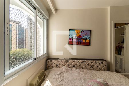 Apartamento à venda com 210m², 3 quartos e 3 vagasSuíte 2