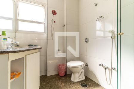 Apartamento à venda com 210m², 3 quartos e 3 vagasBanheiro da Suíte 1