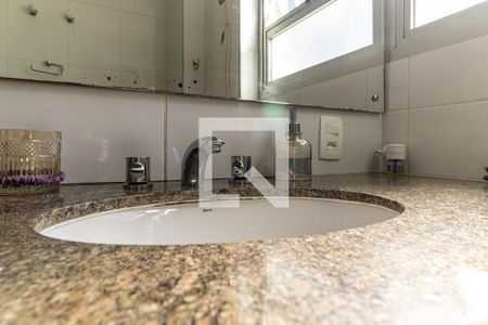 Apartamento à venda com 210m², 3 quartos e 3 vagasBanheiro da Suíte 1 - Torneira