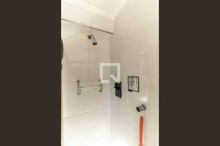 Apartamento à venda com 210m², 3 quartos e 3 vagasBanheiro da Suíte 2 - Ducha