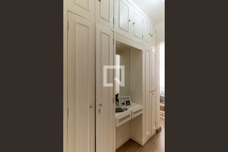 Apartamento à venda com 210m², 3 quartos e 3 vagasSuíte 3