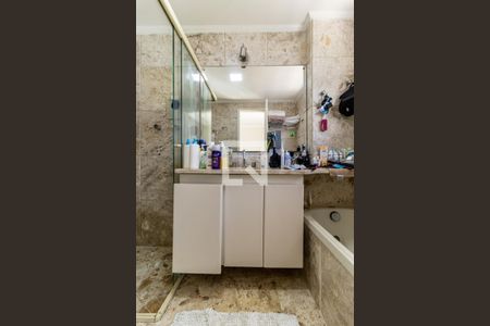 Apartamento à venda com 210m², 3 quartos e 3 vagasBanheiro da Suíte 3