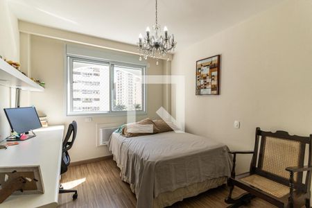 Apartamento à venda com 210m², 3 quartos e 3 vagasSuíte 1