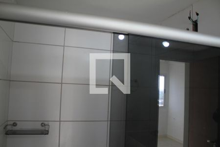 Banheiro de apartamento para alugar com 2 quartos, 53m² em Parque Oeste Industrial, Goiânia