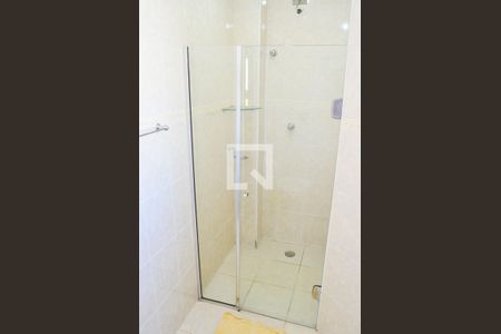 Banheiro de apartamento para alugar com 1 quarto, 48m² em Centro, Campinas