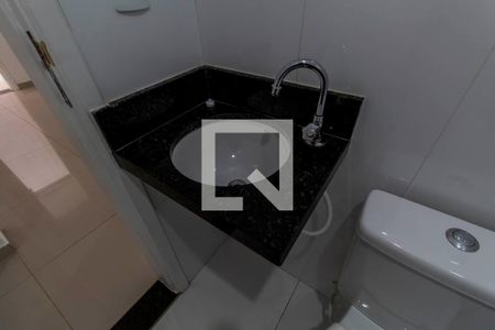 Apartamento à venda com 40m², 2 quartos e sem vaga Apartamento à venda com 40m², 2 quartos e sem vagaBanheiro