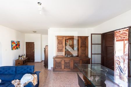 Apartamento à venda com 275m², 3 quartos e sem vagaSala