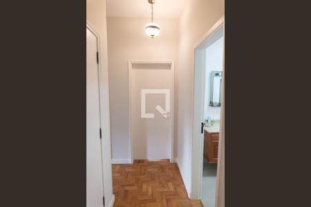 Apartamento à venda com 160m², 4 quartos e 1 vaga Apartamento à venda com 160m², 4 quartos e 1 vagaCorredor