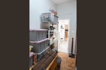 Apartamento à venda com 160m², 4 quartos e 1 vaga Apartamento à venda com 160m², 4 quartos e 1 vagaQuarto de Serviço