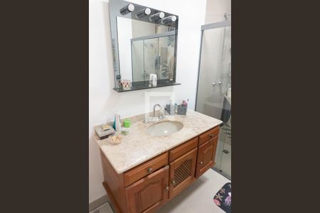 Apartamento à venda com 160m², 4 quartos e 1 vaga Apartamento à venda com 160m², 4 quartos e 1 vagaBanheiro 1