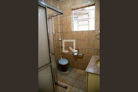 Casa à venda com 250m², 2 quartos e 3 vagasBanheiro