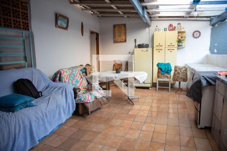 Casa à venda com 250m², 2 quartos e 3 vagasÁrea Externa