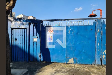 Casa à venda com 250m², 2 quartos e 3 vagasFachada