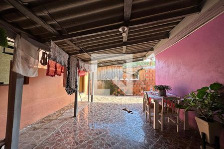 Casa à venda com 120m², 4 quartos e 2 vagasÁrea Externa