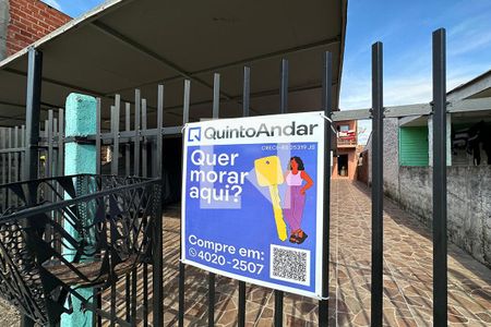 Casa à venda com 120m², 4 quartos e 2 vagasFachada