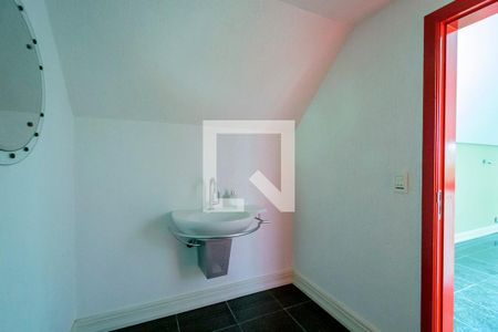 Casa à venda com 290m², 3 quartos e 2 vagas Casa à venda com 290m², 3 quartos e 2 vagasLavabo