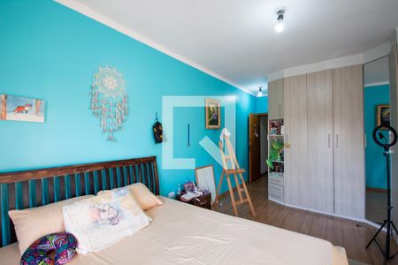 Casa à venda com 300m², 4 quartos e 4 vagasSuíte 2