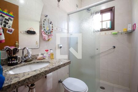 Casa à venda com 300m², 4 quartos e 4 vagasBanheiro da Suíte 2
