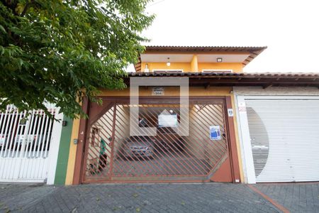 Casa à venda com 300m², 4 quartos e 4 vagasFachada