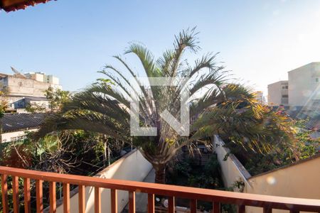 Casa à venda com 300m², 4 quartos e 4 vagasVista da Suíte 2