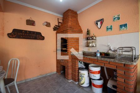 Casa à venda com 300m², 4 quartos e 4 vagasChurrasqueira