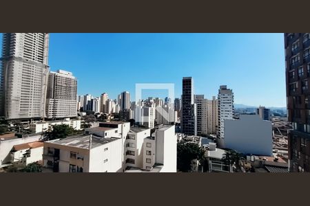 Apartamento à venda com 68m², 2 quartos e 1 vagaVaranda da Sala - Vista