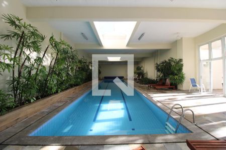 Apartamento à venda com 63m², 2 quartos e 1 vagaÁrea comum - Piscina 