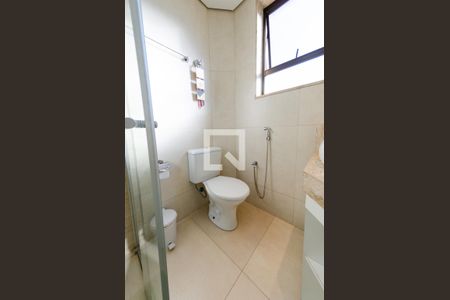 Banheiro de kitnet/studio para alugar com 1 quarto, 30m² em Minas Brasil, Belo Horizonte