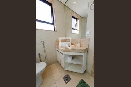 Banheiro de kitnet/studio para alugar com 1 quarto, 30m² em Minas Brasil, Belo Horizonte