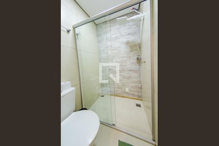 Banheiro de kitnet/studio para alugar com 1 quarto, 30m² em Minas Brasil, Belo Horizonte