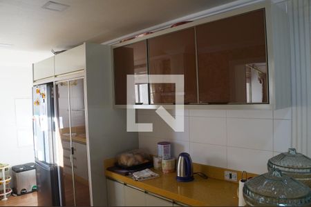 Apartamento para alugar com 114m², 2 quartos e 2 vagasCozinha