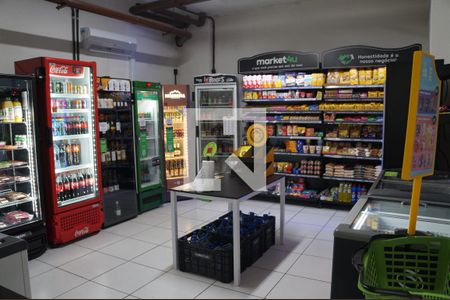 Apartamento para alugar com 114m², 2 quartos e 2 vagasMercado