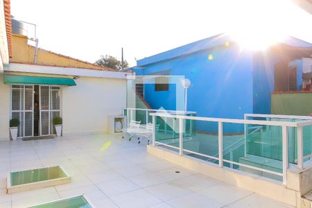 Casa à venda com 384m², 4 quartos e 3 vagas Casa à venda com 384m², 4 quartos e 3 vagasÁrea Externa