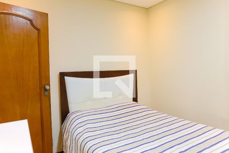 Casa à venda com 384m², 4 quartos e 3 vagas Casa à venda com 384m², 4 quartos e 3 vagasQuarto 3