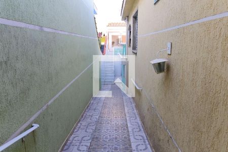 Casa à venda com 384m², 4 quartos e 3 vagas Casa à venda com 384m², 4 quartos e 3 vagasCorredor