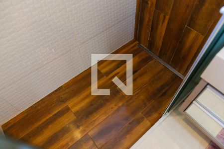 Casa à venda com 384m², 4 quartos e 3 vagas Casa à venda com 384m², 4 quartos e 3 vagasBanheiro