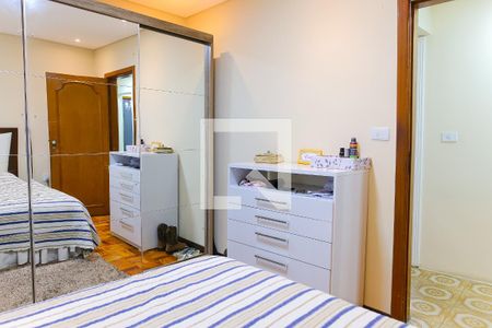 Casa à venda com 384m², 4 quartos e 3 vagas Casa à venda com 384m², 4 quartos e 3 vagasQuarto 3