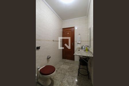 Casa à venda com 128m², 2 quartos e 1 vagaBanheiro