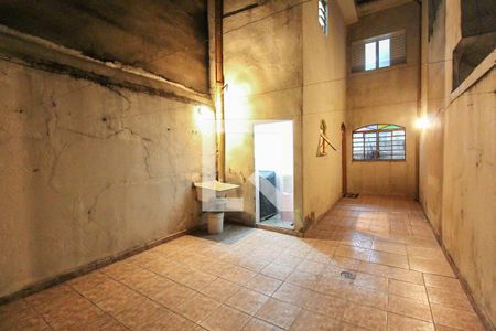 Casa à venda com 128m², 2 quartos e 1 vagaQuintal